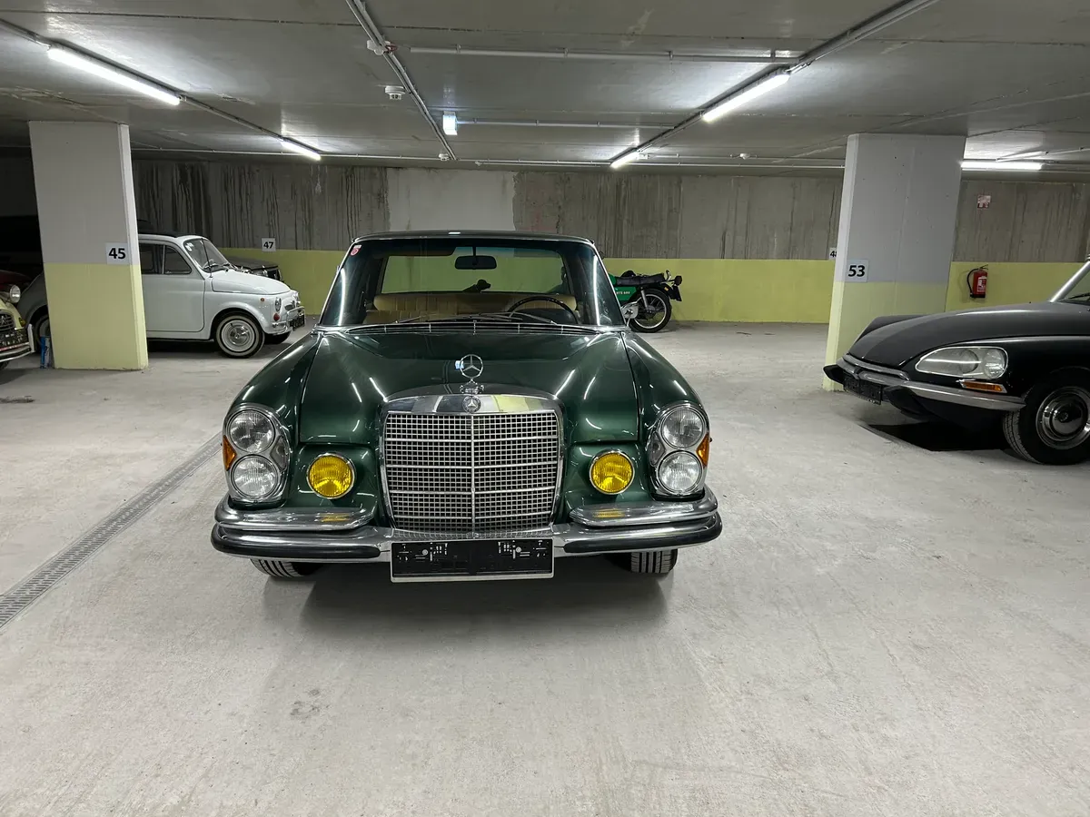 Mercedes-Benz S-Class 1972 photo 2