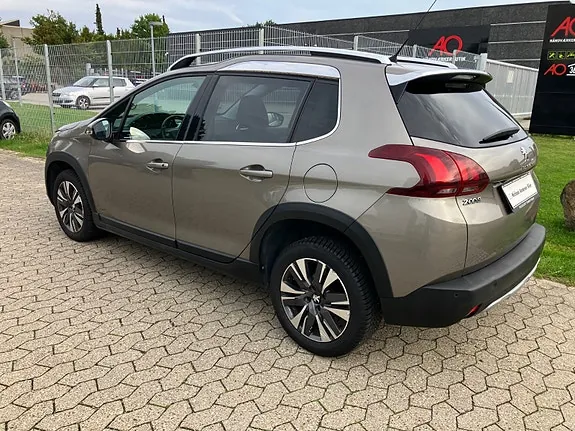 Peugeot 2008 2017 photo 3