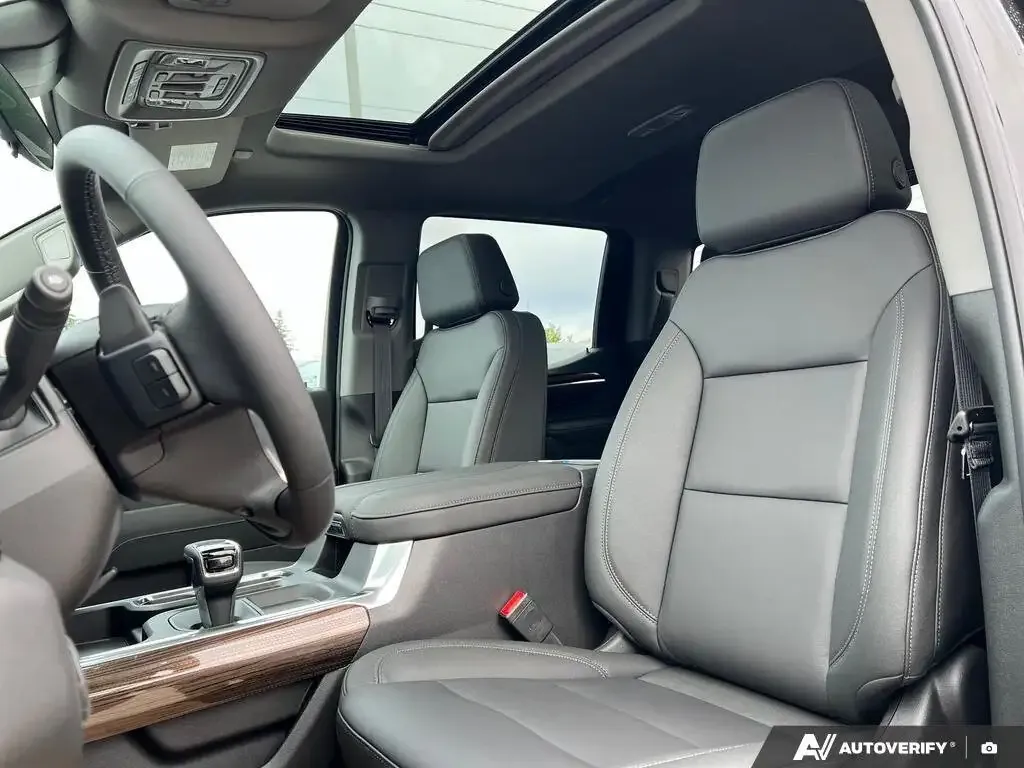 Chevrolet Silverado 1500 2026 photo 3