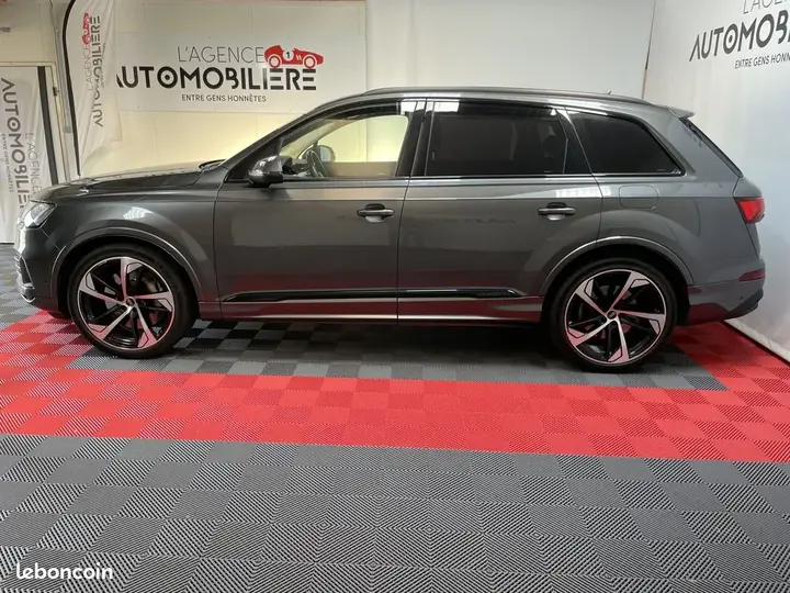Audi Q7 2022 photo 4