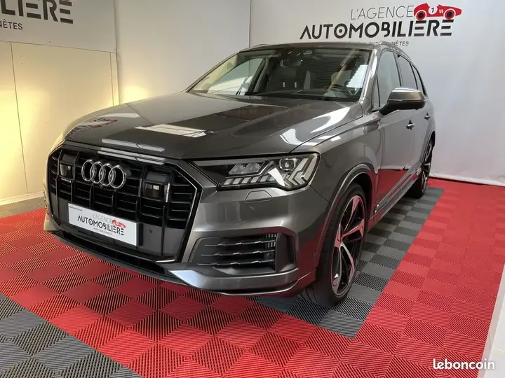 Audi Q7 2022 photo 3