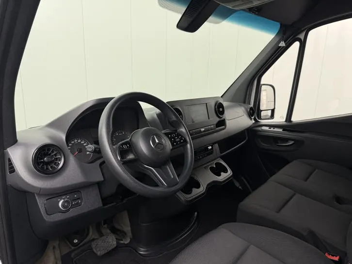 Mercedes-Benz Sprinter 2022 photo 3