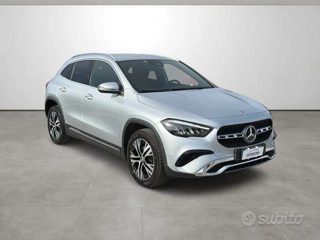 Mercedes-Benz Gla 2024 photo 3