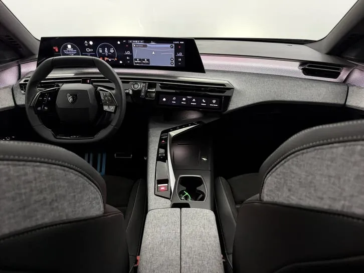 Peugeot 5008 2026 photo 3