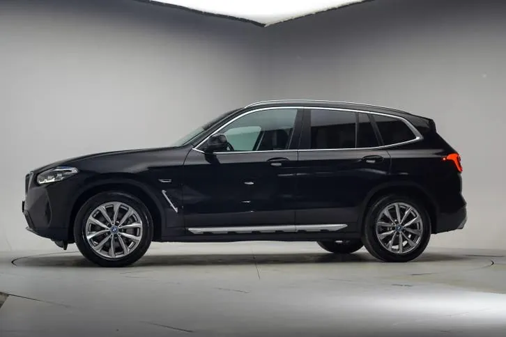 BMW X3 2022 photo 2