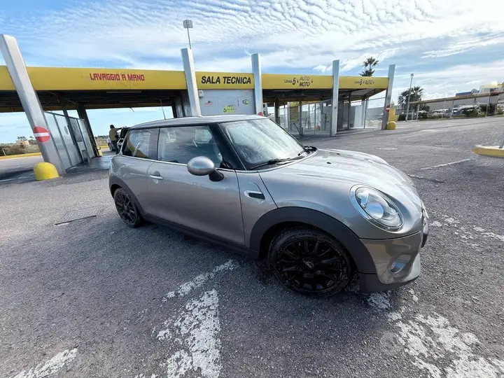 Mini Mini One 2017 photo 2