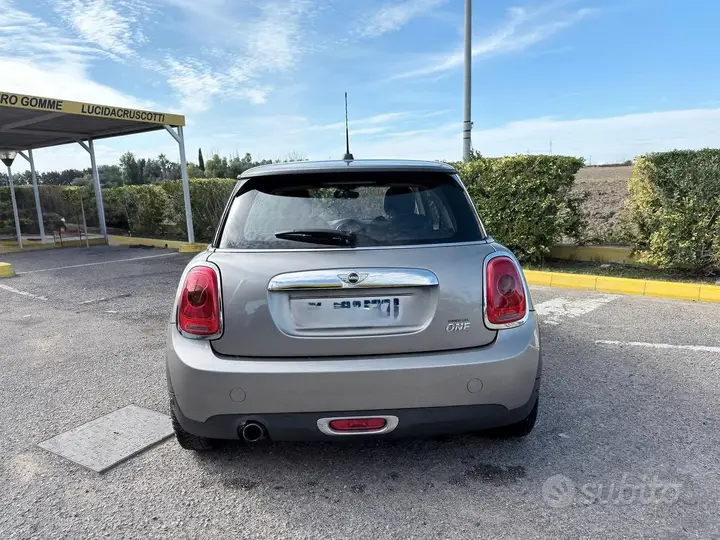 Mini Mini One 2017 photo 4