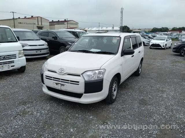 Toyota Probox Van 2021 photo 2