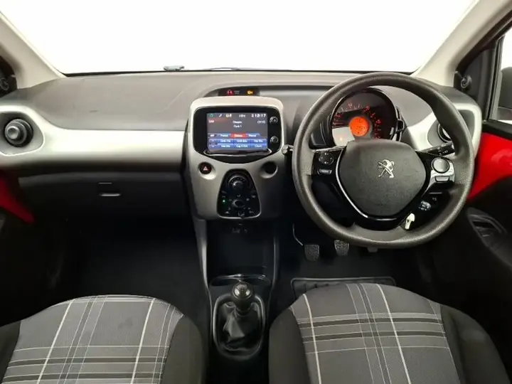 Peugeot 108 2017 photo 3
