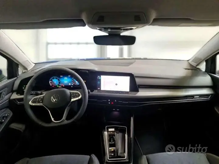 Volkswagen Golf 2024 photo 5