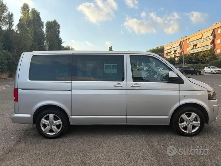 Volkswagen Multivan 2013 photo 5