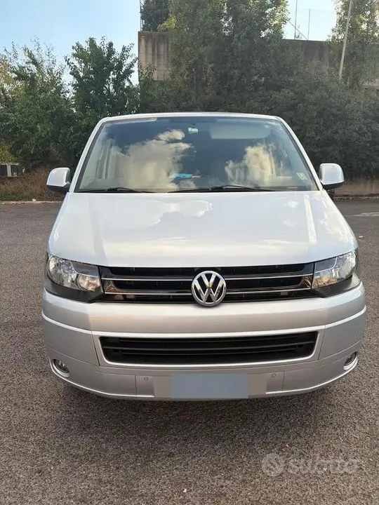 Volkswagen Multivan 2013 photo 2