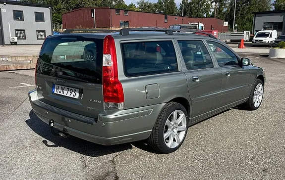 Volvo V70 2008 photo 3