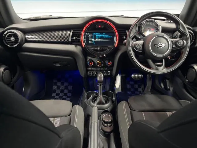 Mini Cooper Sd 2018 photo 2