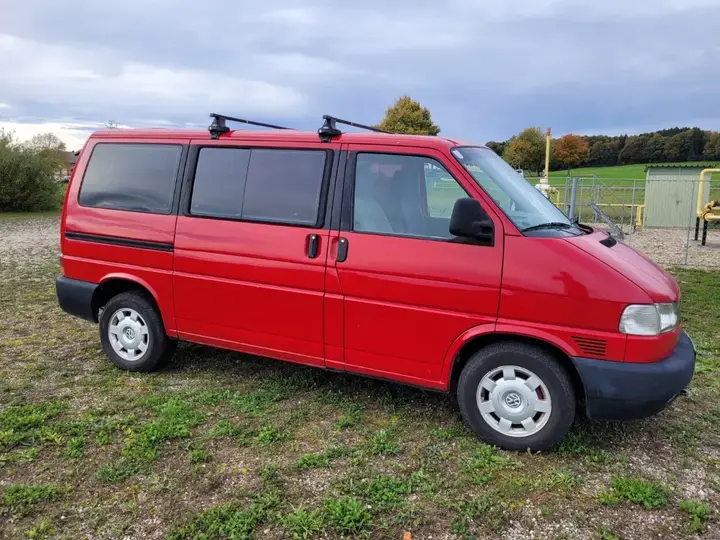 Volkswagen T4 1998 photo 2