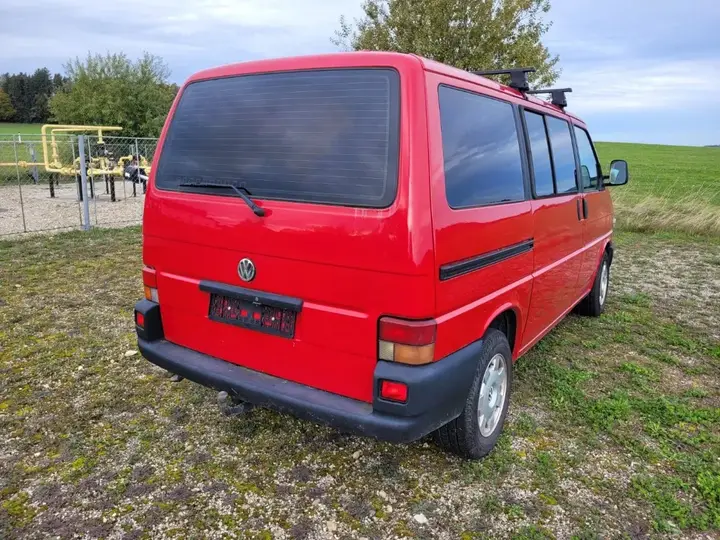 Volkswagen T4 1998 photo 3