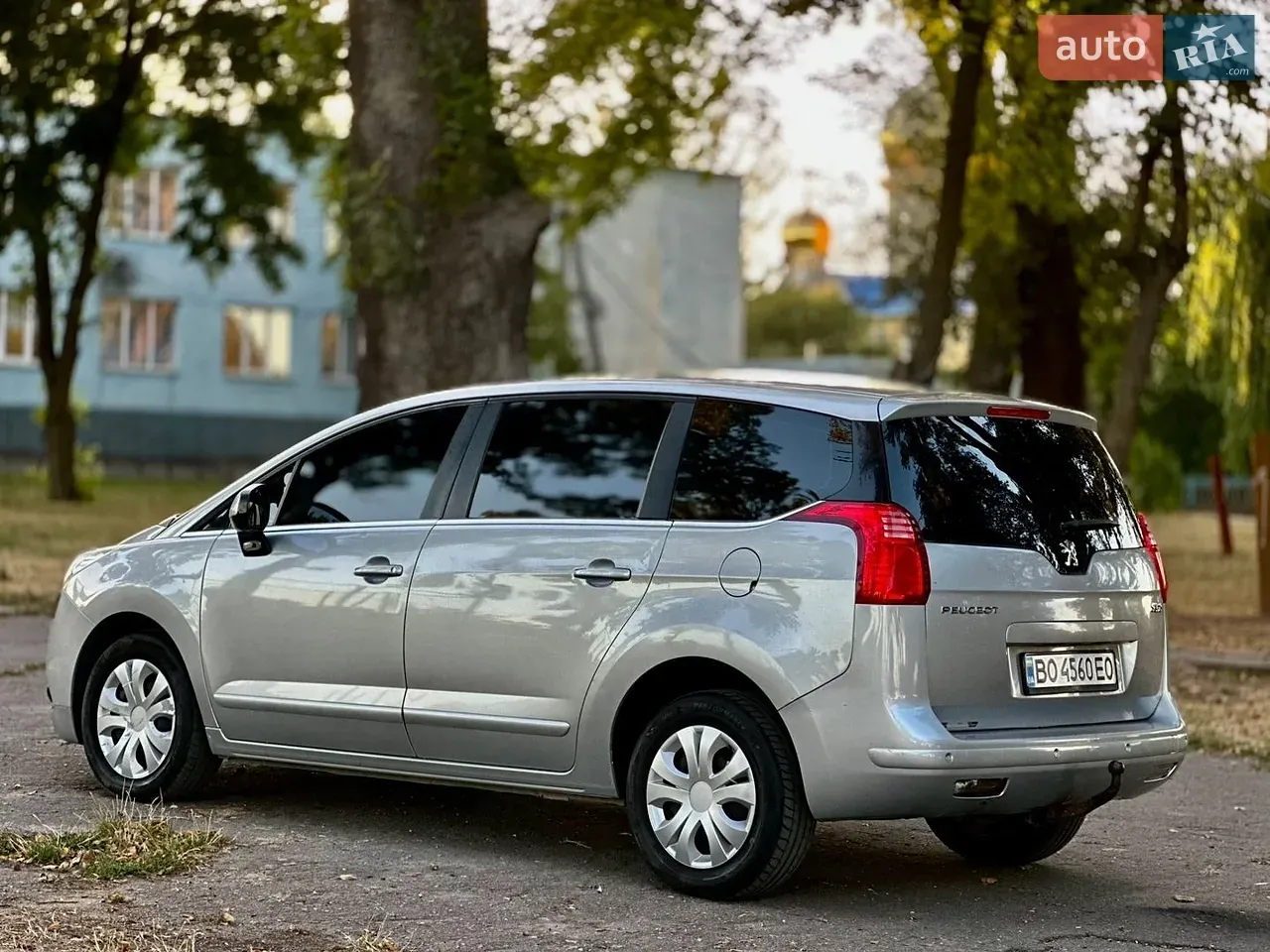 Peugeot 5008 2010 photo 5