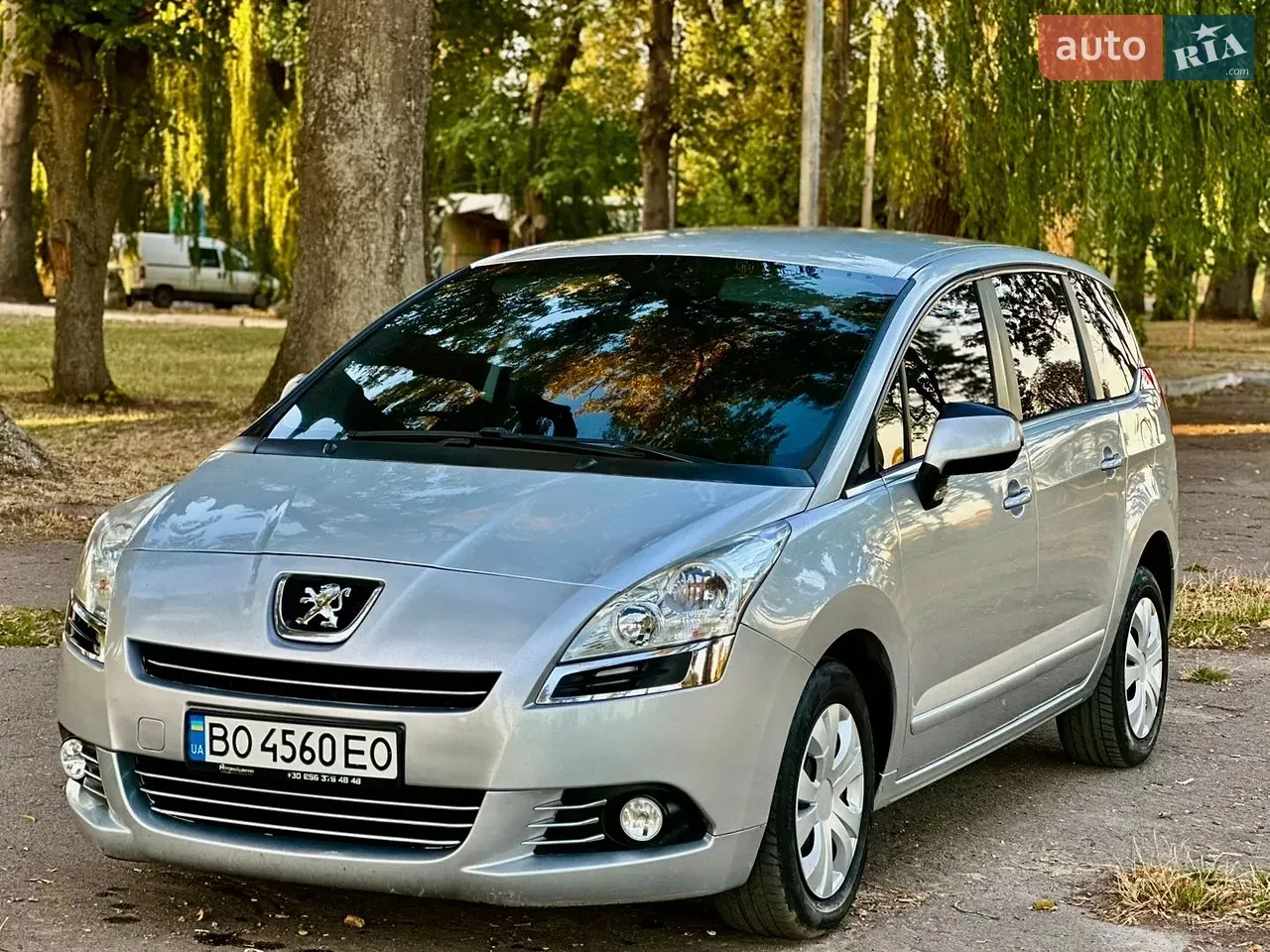 Peugeot 5008 2010 photo 2