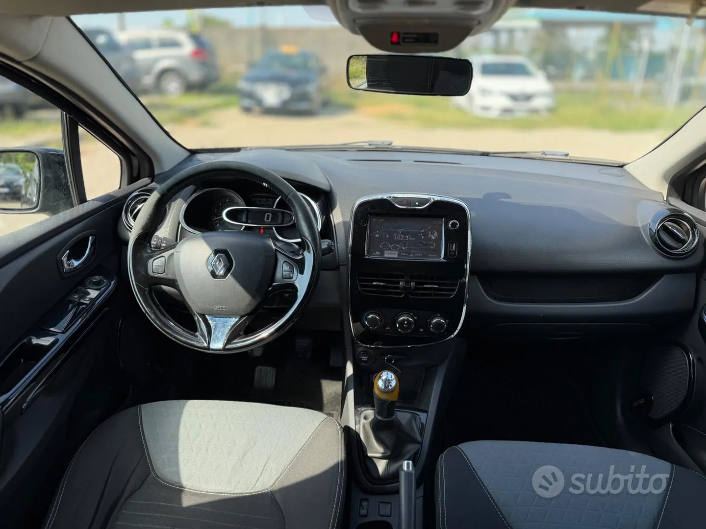 Renault Clio 2015 photo 5