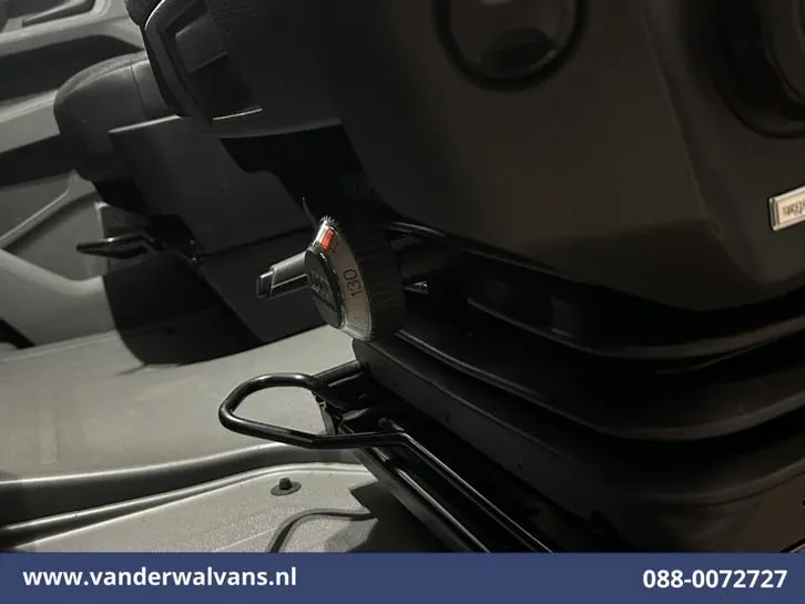Volkswagen Crafter 2020 photo 2