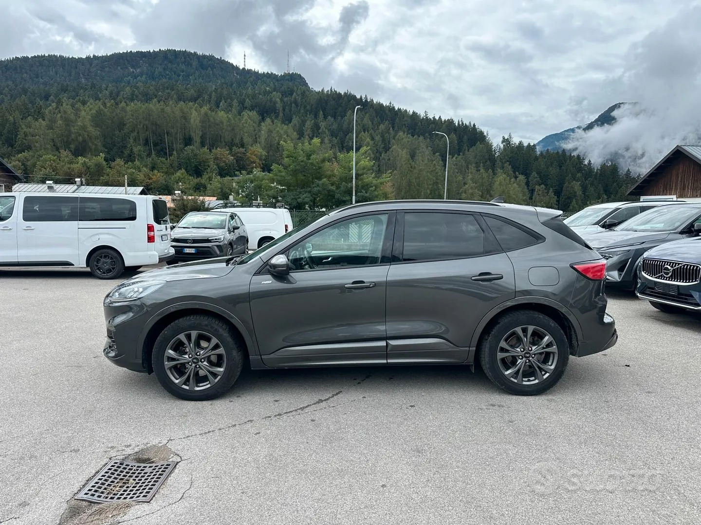 Ford Kuga 2023 photo 3