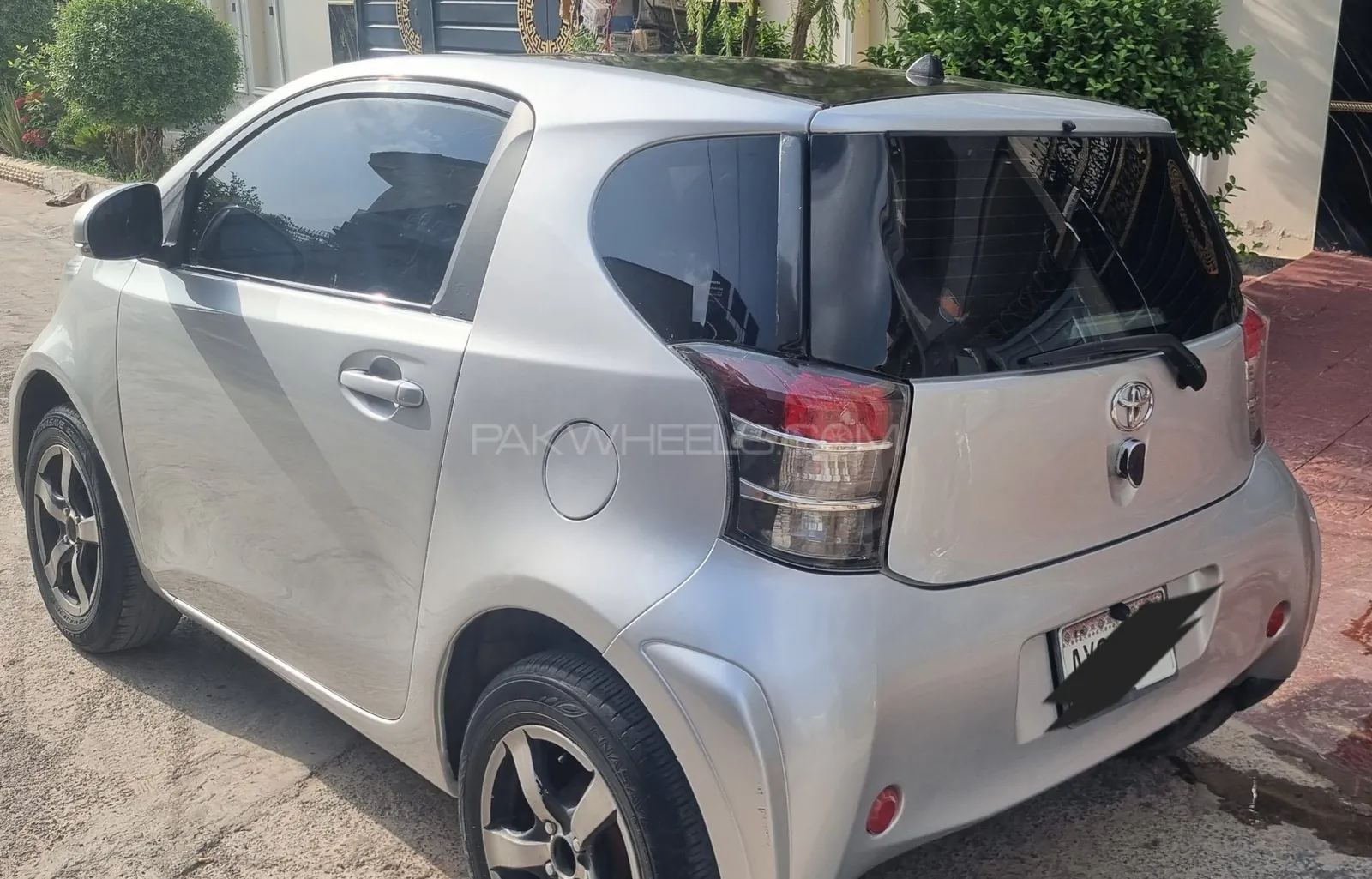 Toyota Iq