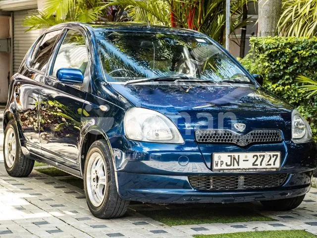 Toyota Vitz 2001 photo 2