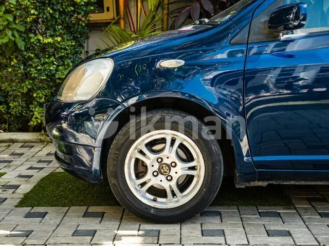 Toyota Vitz 2001 photo 5