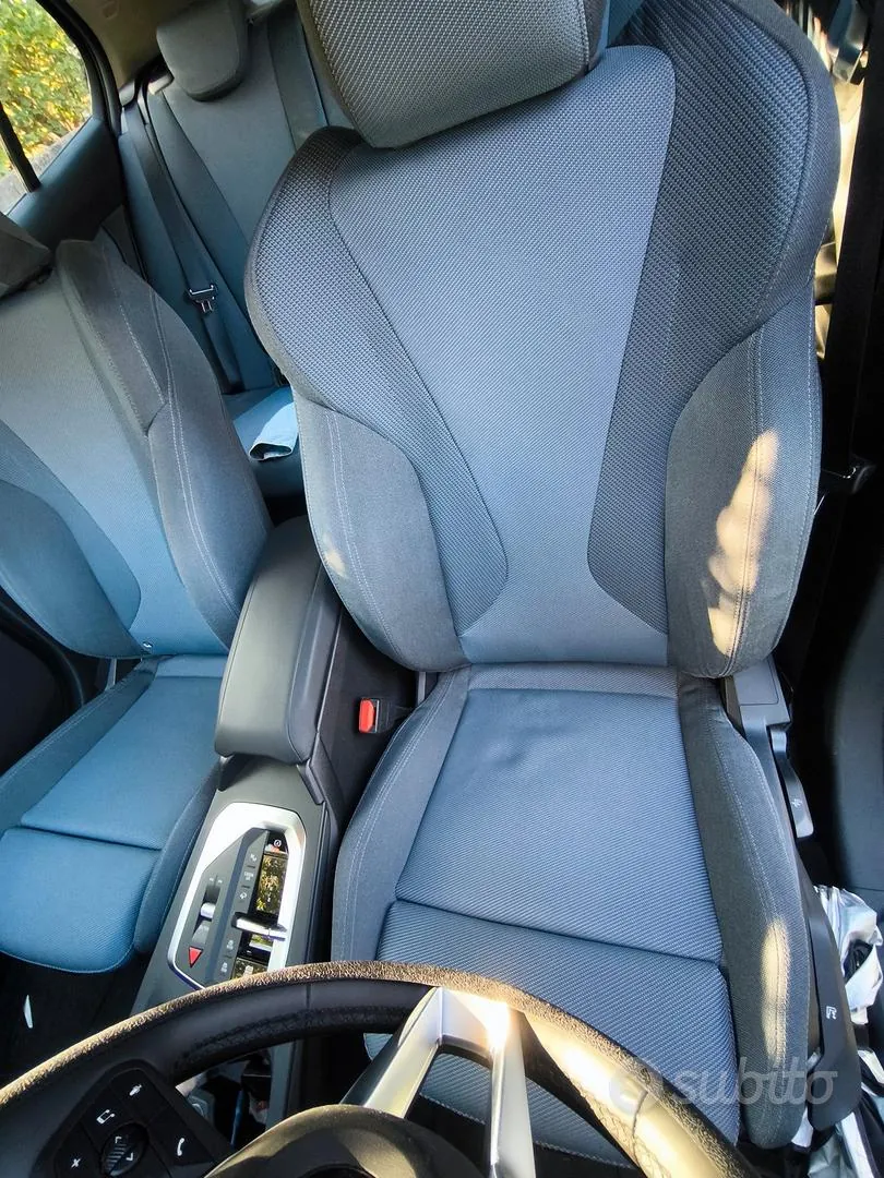 BMW 1 Series 2025 photo 5