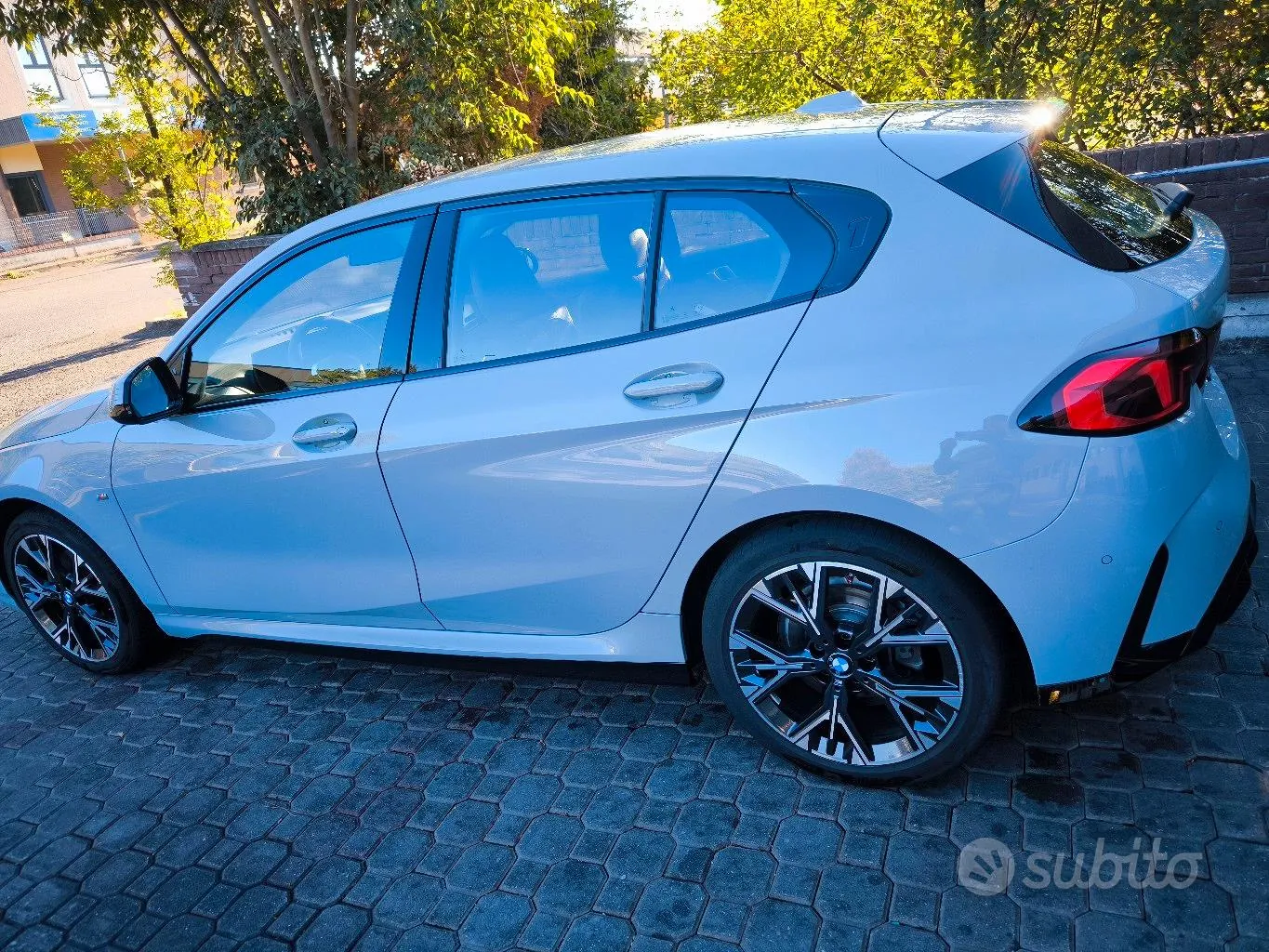 BMW 1 Series 2025 photo 4