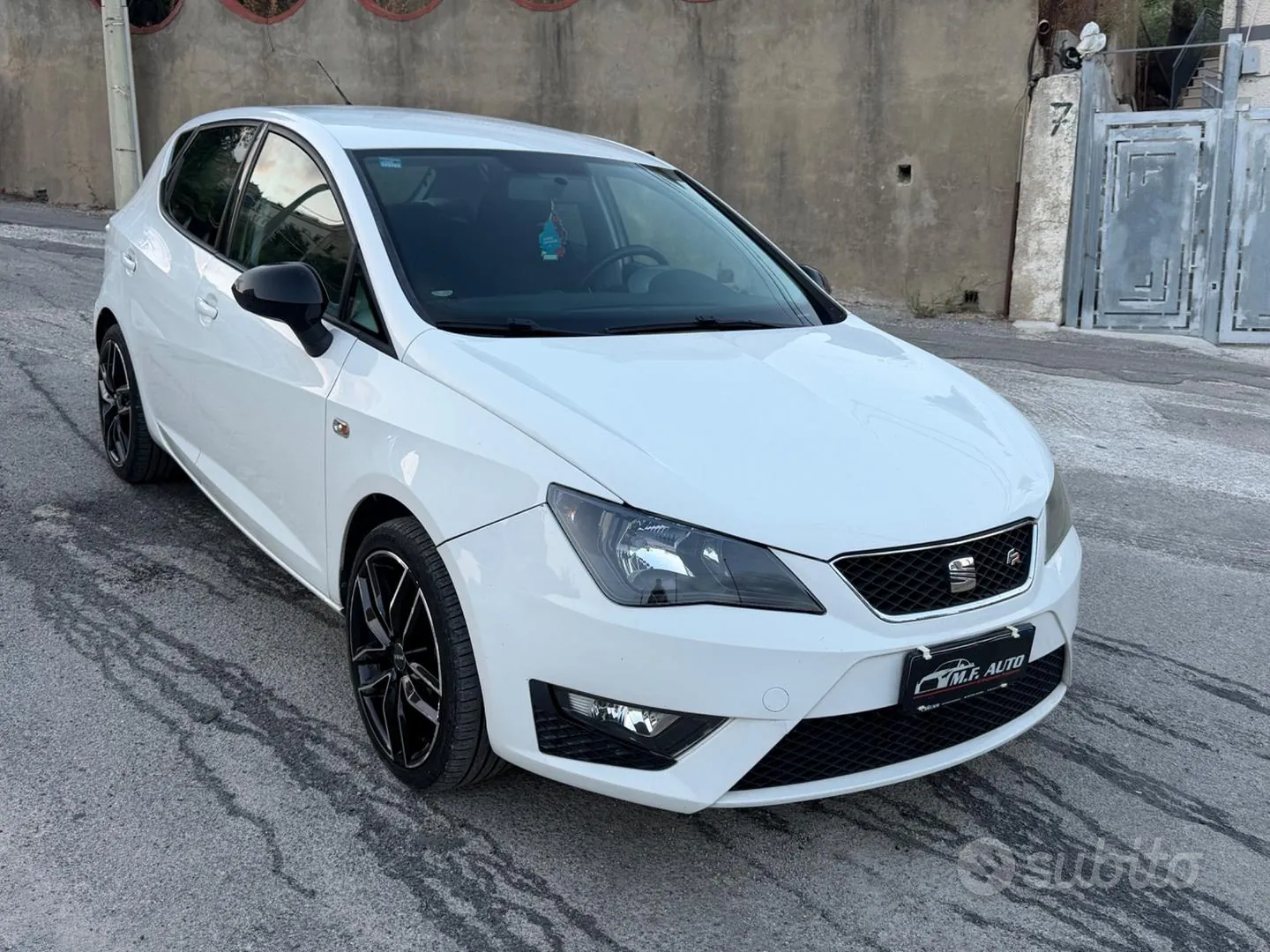 Seat Ibiza 2013 photo 3