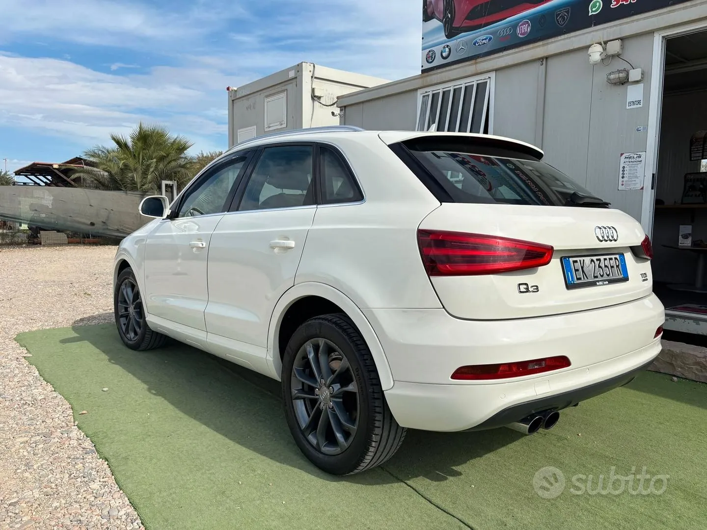 Audi Q3 2011 photo 3
