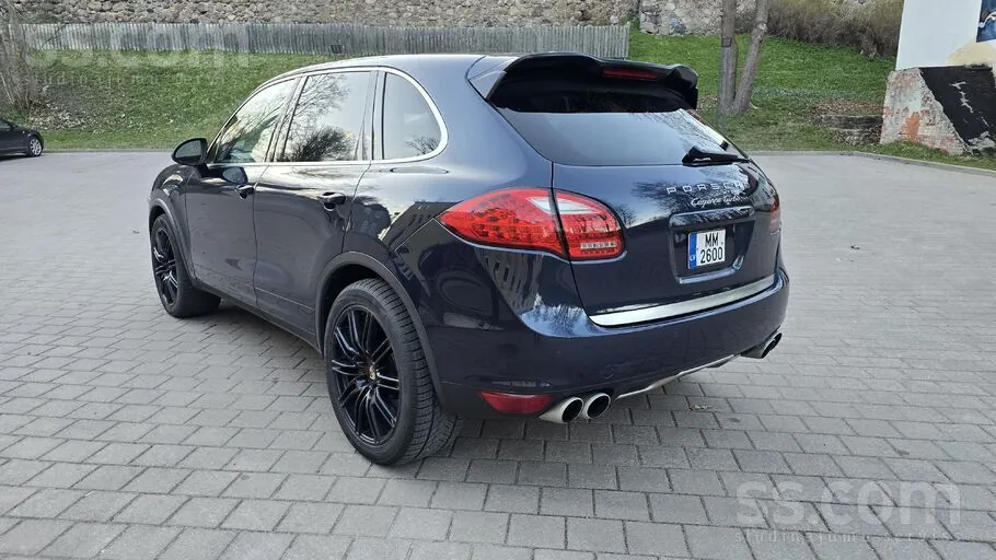 Porsche Cayenne 2012 photo 5