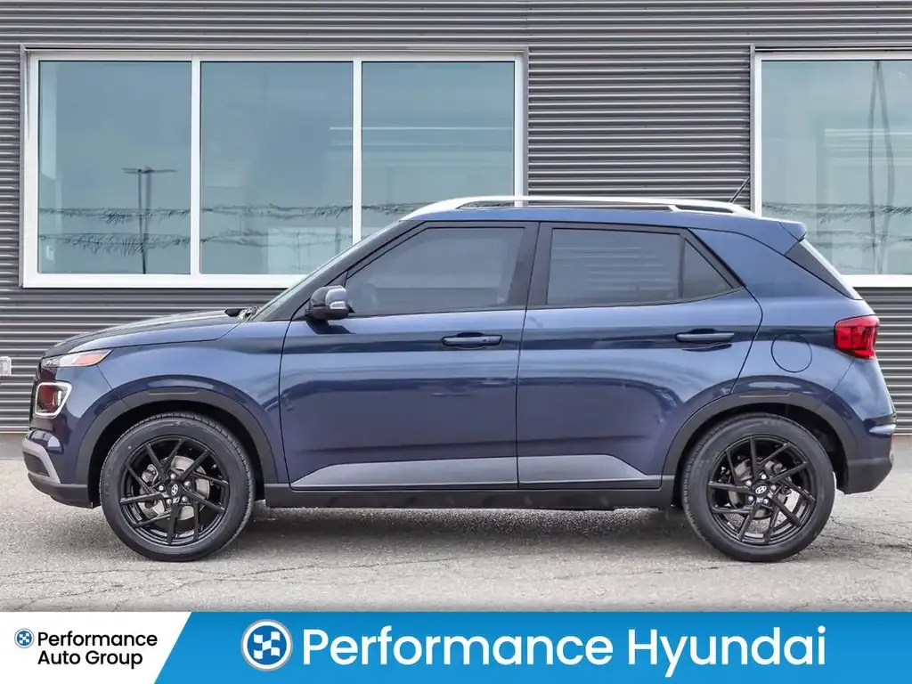 Hyundai Venue 2023 photo 3