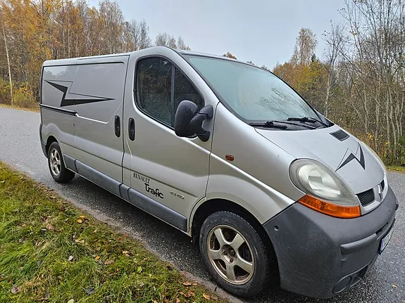 Renault Trafic 2005 photo 3