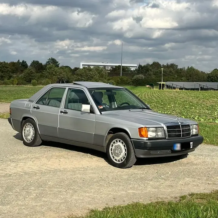Mercedes-Benz 190