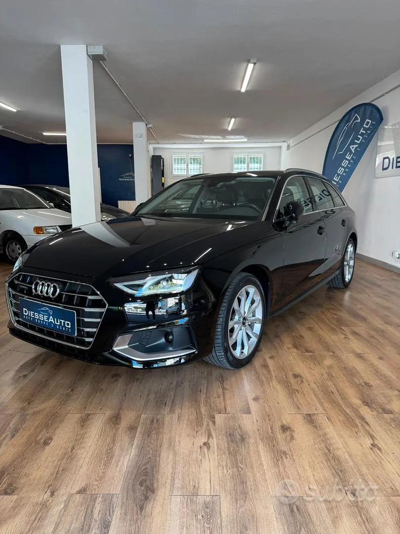 Audi A4 2022 photo 2