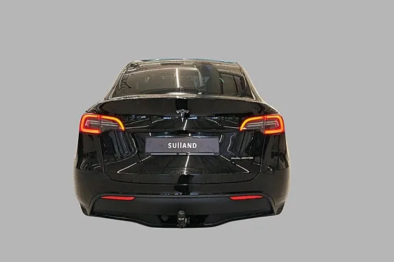 Tesla Model Y 2023 photo 4