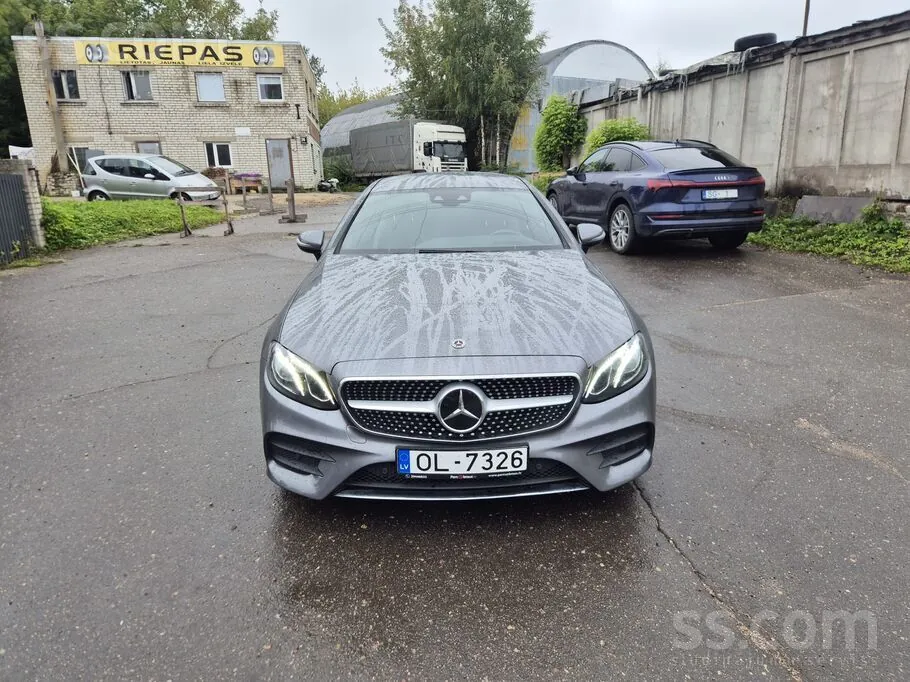 Mercedes-Benz E200 2019 photo 3