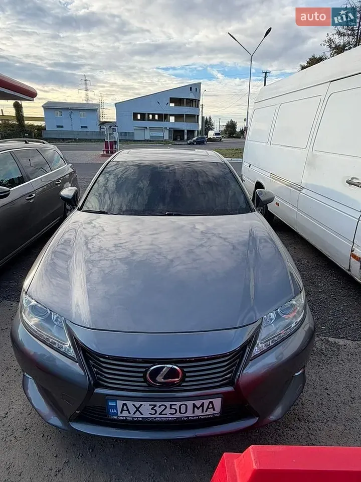 Lexus Es 2015 photo 4