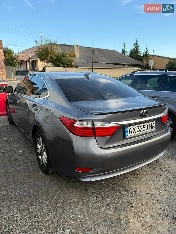 Lexus Es