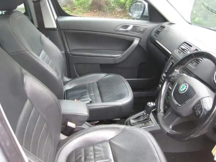 Skoda Yeti 2013 photo 2