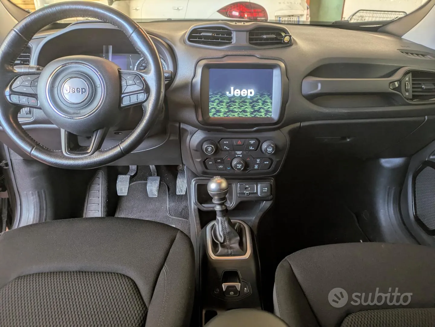 Jeep Renegade 2019 photo 3