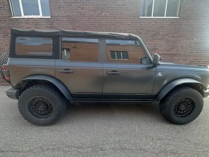 Ford Bronco 2022 photo 3