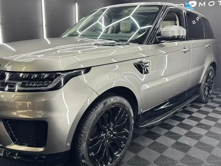 Land Rover Range Rover Sport 2018 photo 3