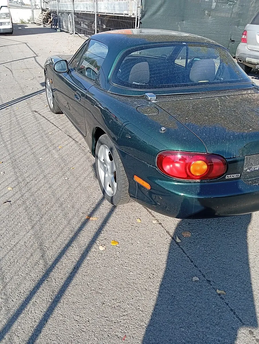 Mazda Mx-5 1999 photo 2