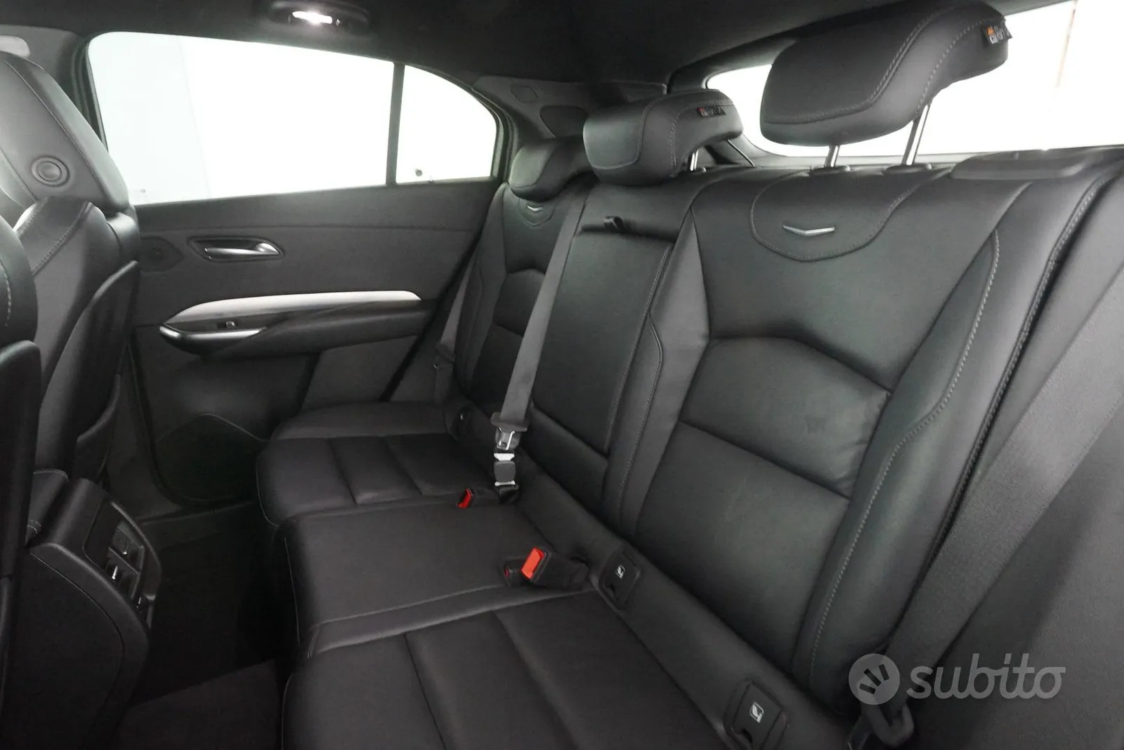 Cadillac Xt4 2022 photo 3