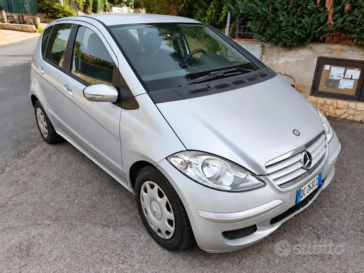 Mercedes-Benz Claسة A