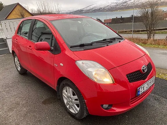 Toyota Yaris 2008 photo 2