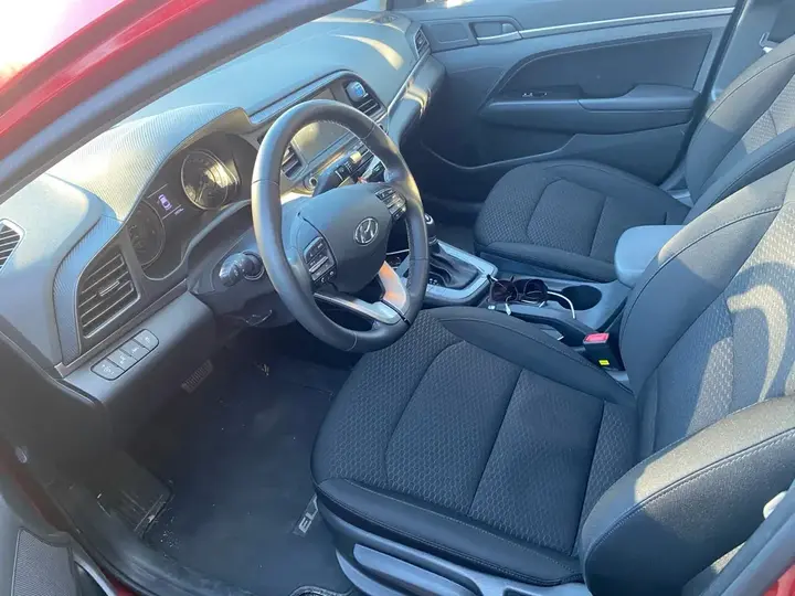Hyundai Elantra 2020 photo 5